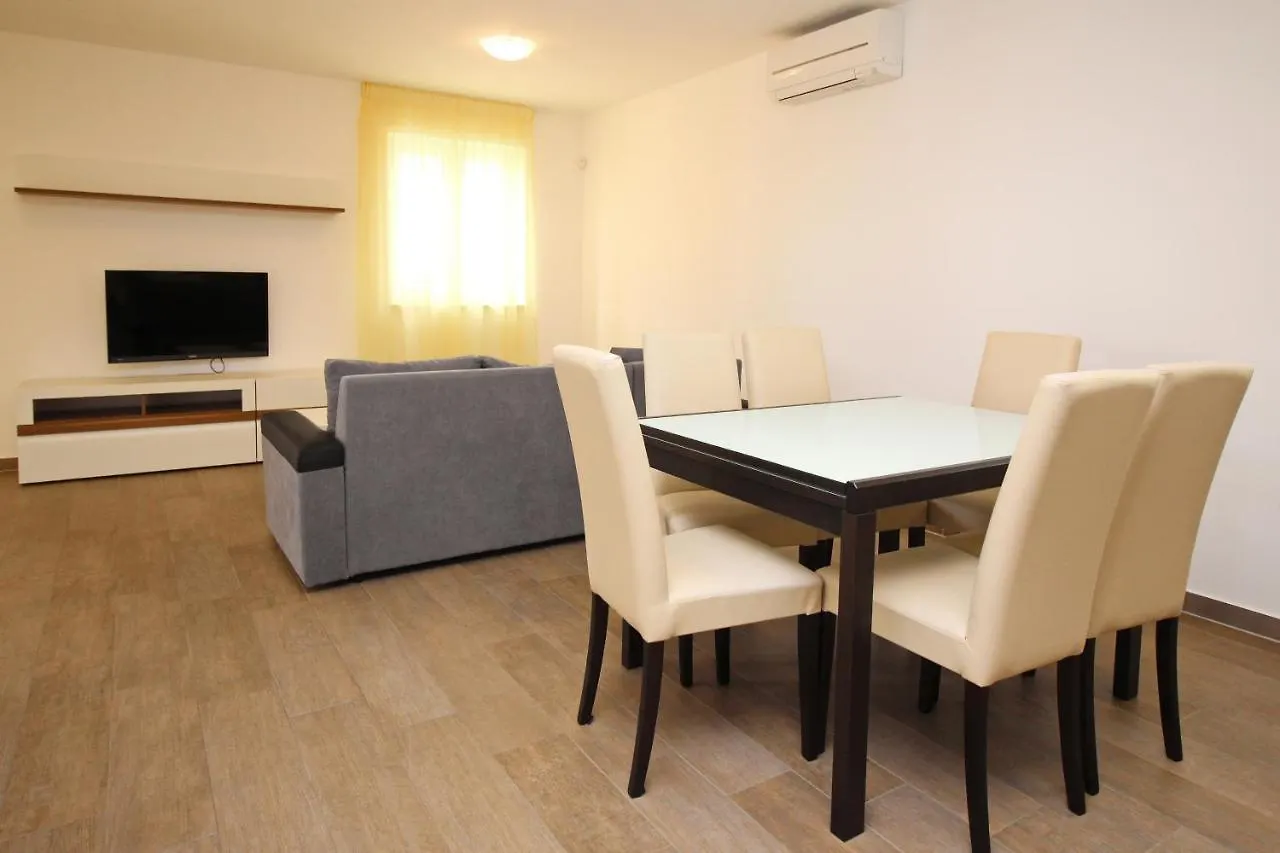 Apartments By The Sea Baska, Krk - 18845 Croatia
