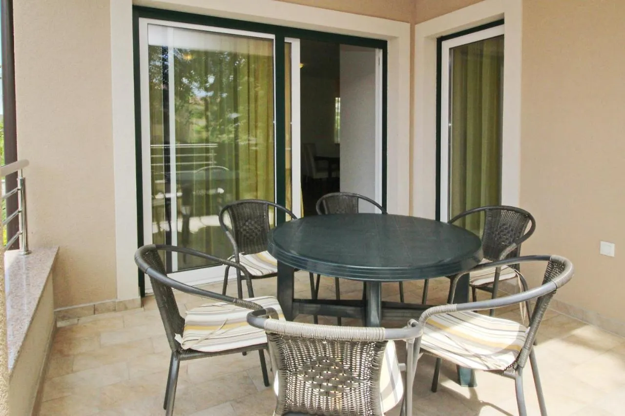 Apartments By The Sea Baska, Krk - 18845 Croacia